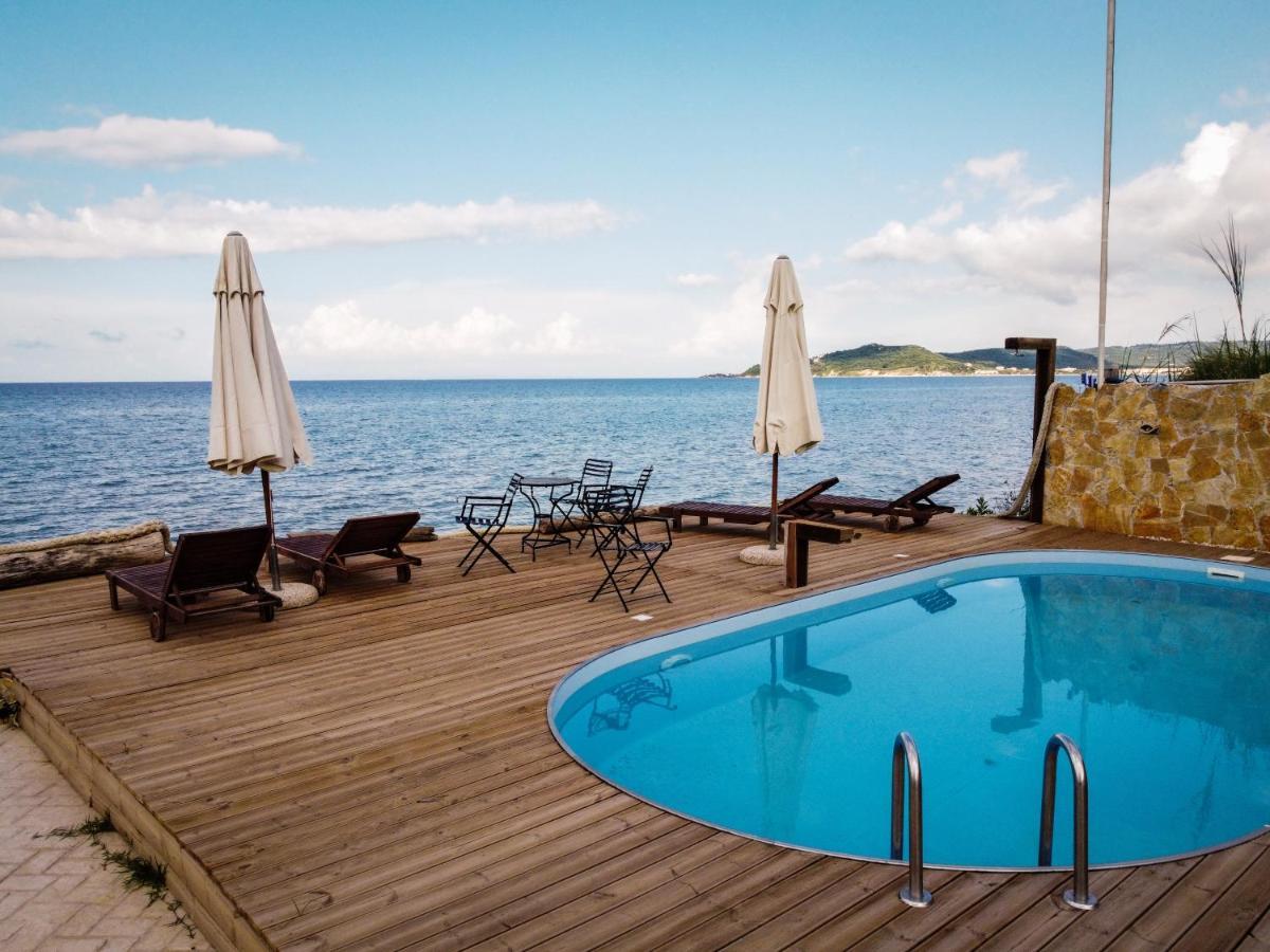 Seashore Stream Suites Alykes  Luaran gambar