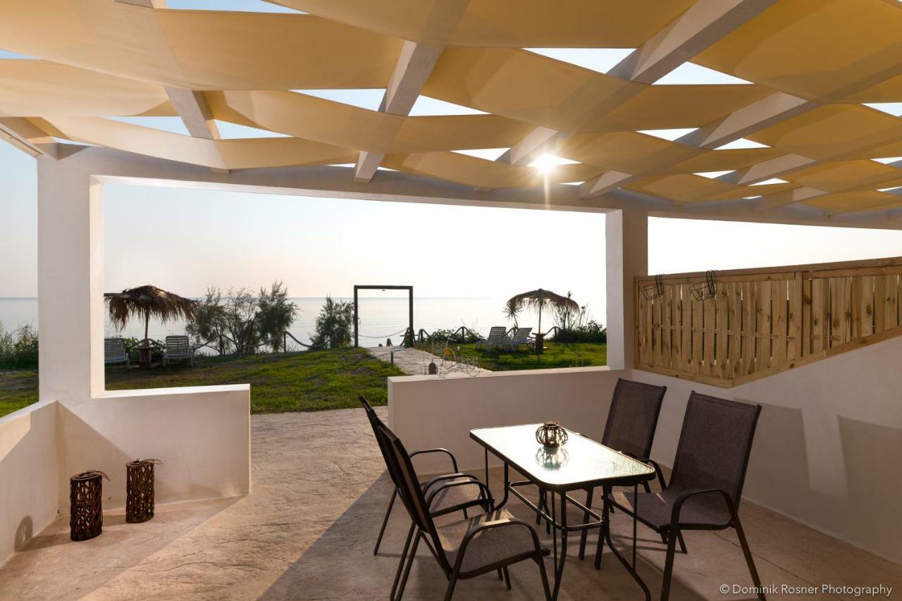 Seashore Stream Suites Alykes  Luaran gambar
